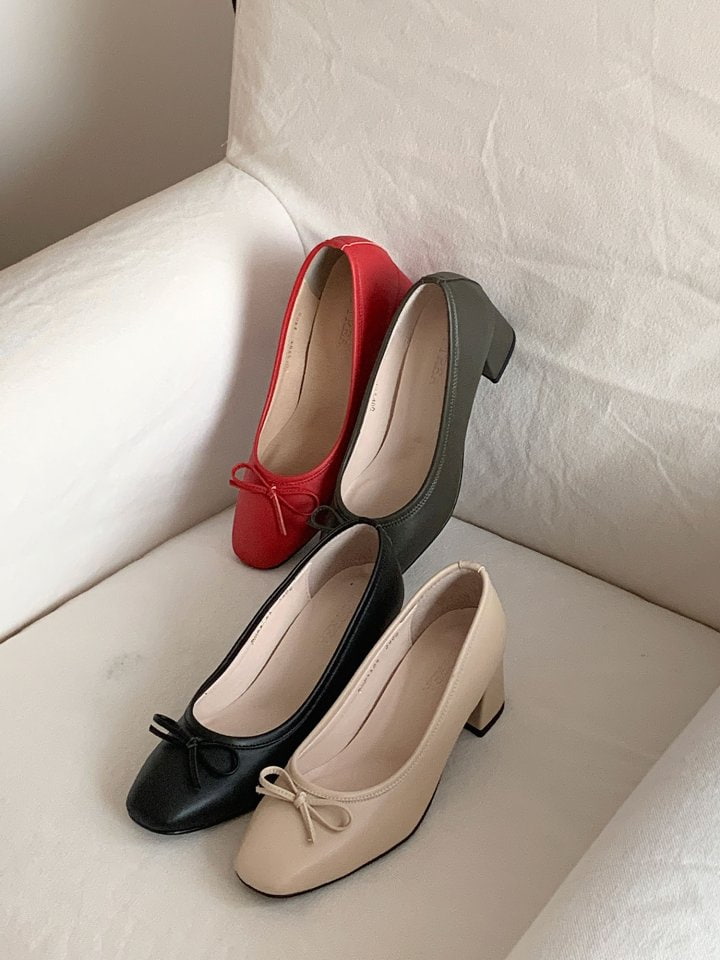 Vade - Korean Women Fashion - #womensfashion - Ribbon Pumps Hill