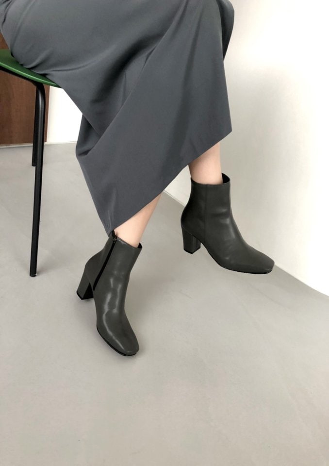 Vade - Korean Women Fashion - #womensfashion - Basic Round Ankle Boots - 11