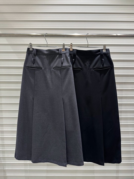 Pintuck Long Skirt