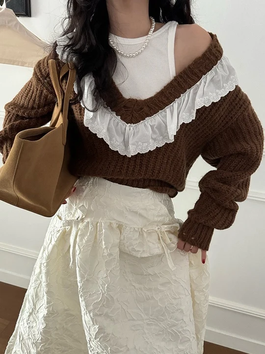 Alphaca Frill V Knit Sweater