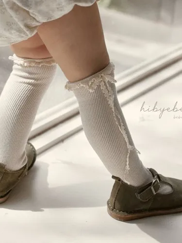 Flu Lace Knee Socks