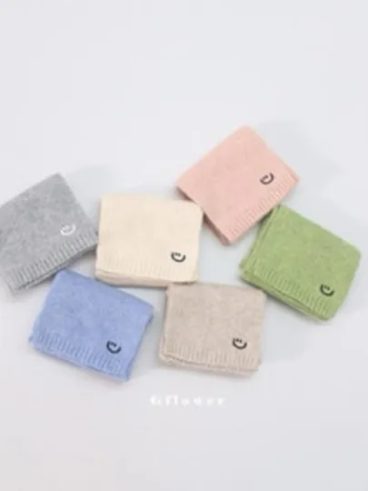 Pastel Smile Muffler