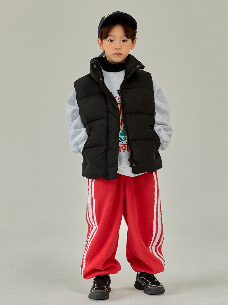 A-Market - Korean Children Fashion - #magicofchildhood - Half Holic Sweatshirts - 10