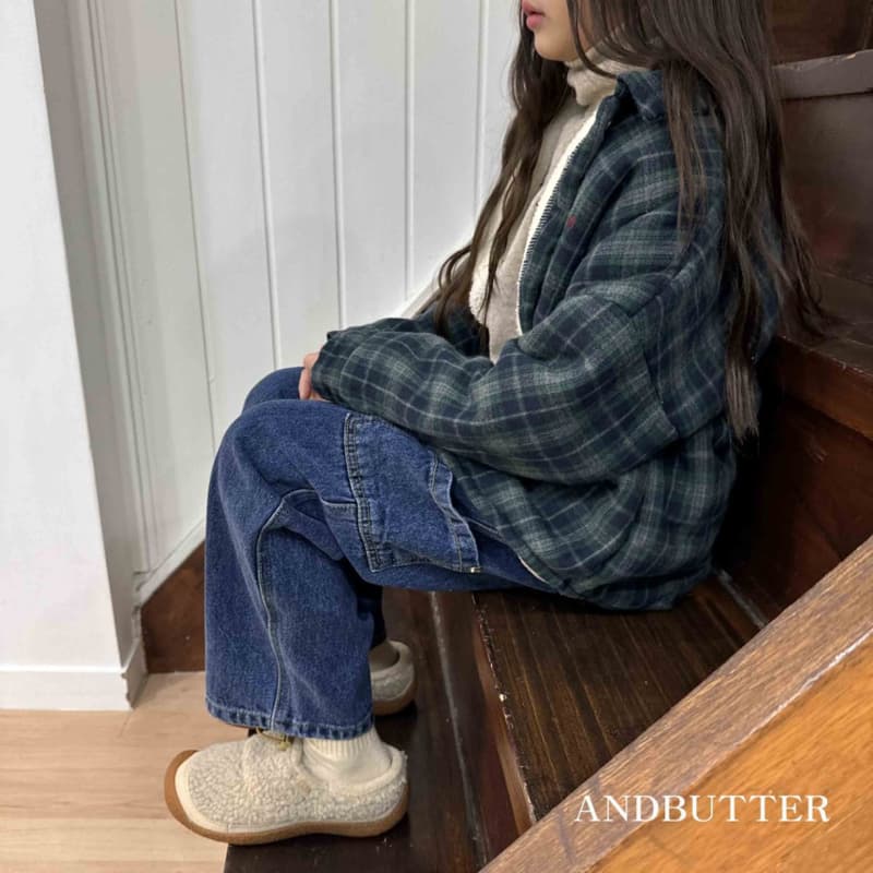 Andbutter - Korean Children Fashion - #littlefashionista - Rivet Brushed Denim Pants - 9