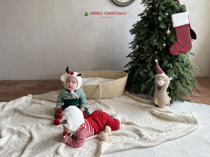 Hi Byebebe - Korean Children Fashion - #littlefashionista - Bebe Santa Stripe Pajamas