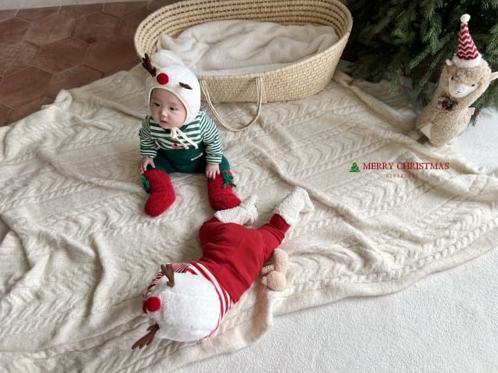 Hi Byebebe - Korean Children Fashion - #magicofchildhood - Bebe Santa Stripe Pajamas - 2