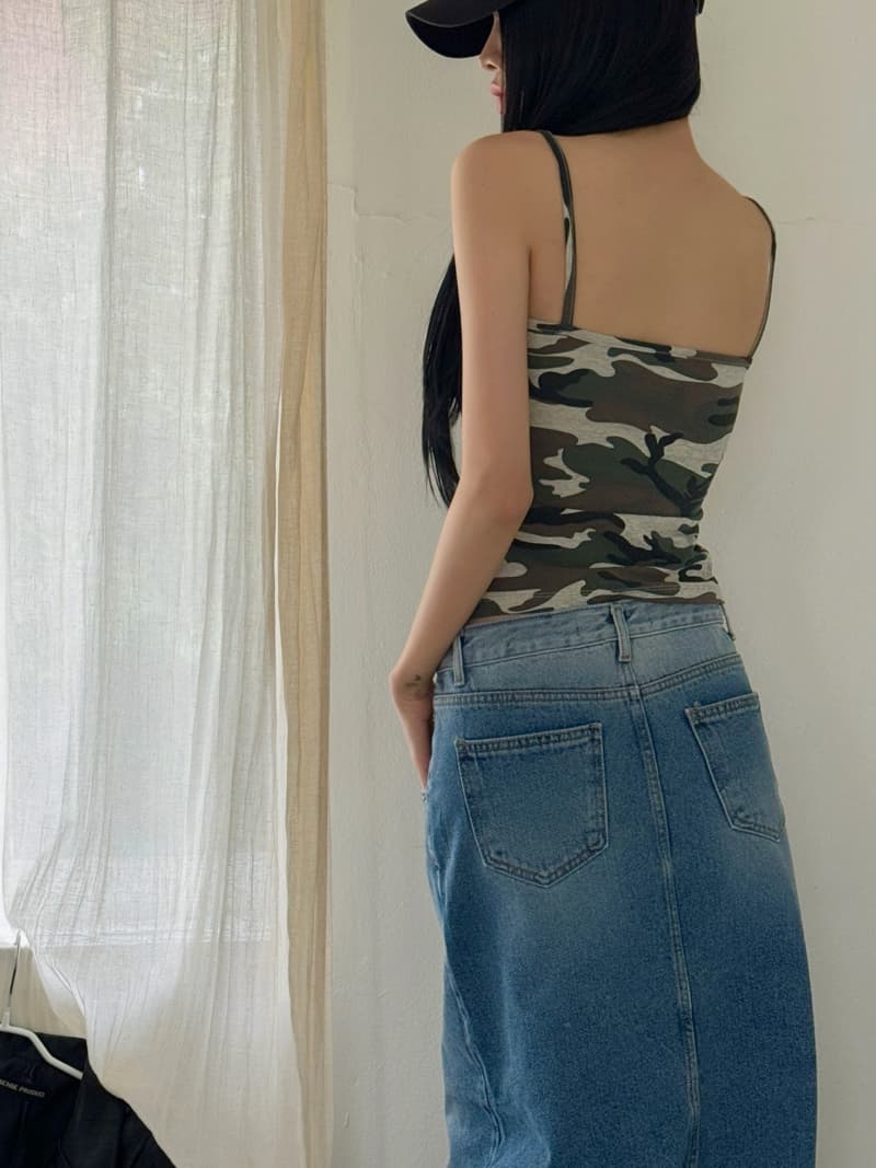 Inssense - Korean Women Fashion - #thelittlethings - Camo Plage Lace Detail Slim Sleeveless Top - 12