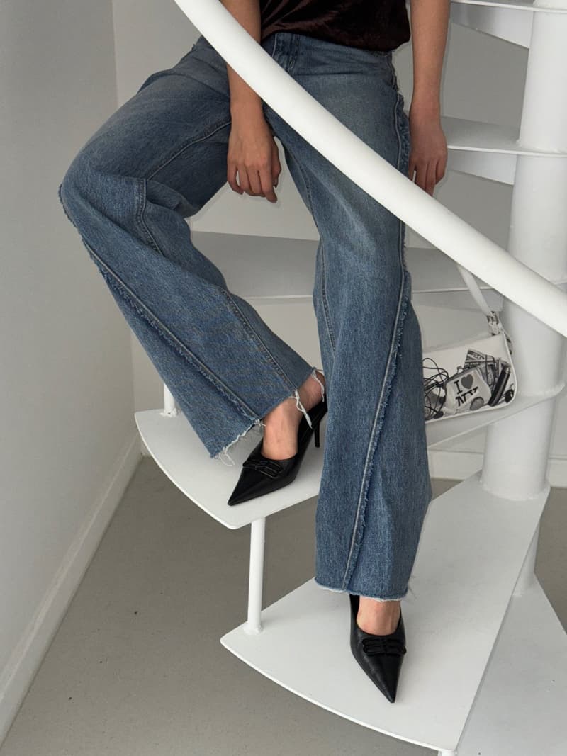 Inssense - Korean Women Fashion - #vintageinspired - Curve Cutting Wide Denim Pants - 7