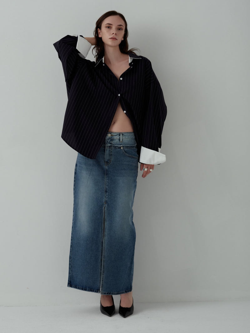 Inssense - Korean Women Fashion - #vintagekidsstyle - Two Tone Front Slit Maxi Denim Skirt - 6