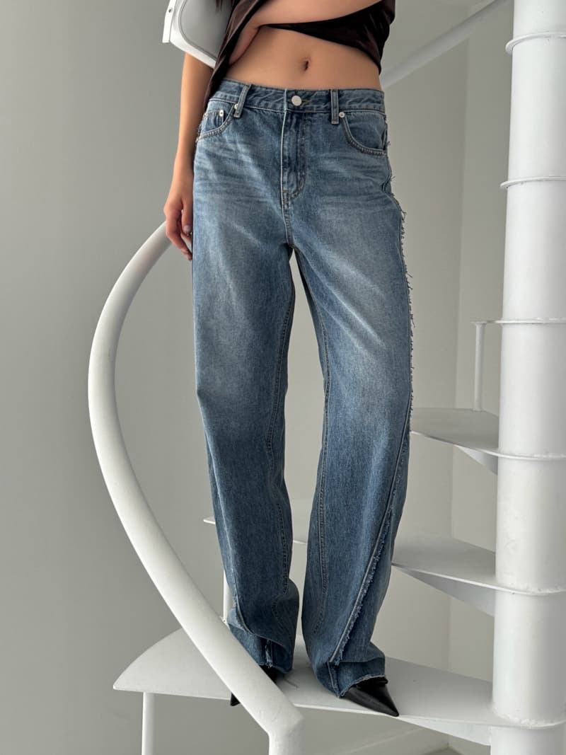 Inssense - Korean Women Fashion - #vintagekidsstyle - Curve Cutting Wide Denim Pants - 8