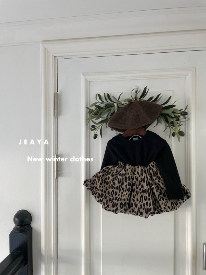 Jeaya & Mymi - Korean Baby Fashion - #babyootd - Leopard Pumpkin One-piece