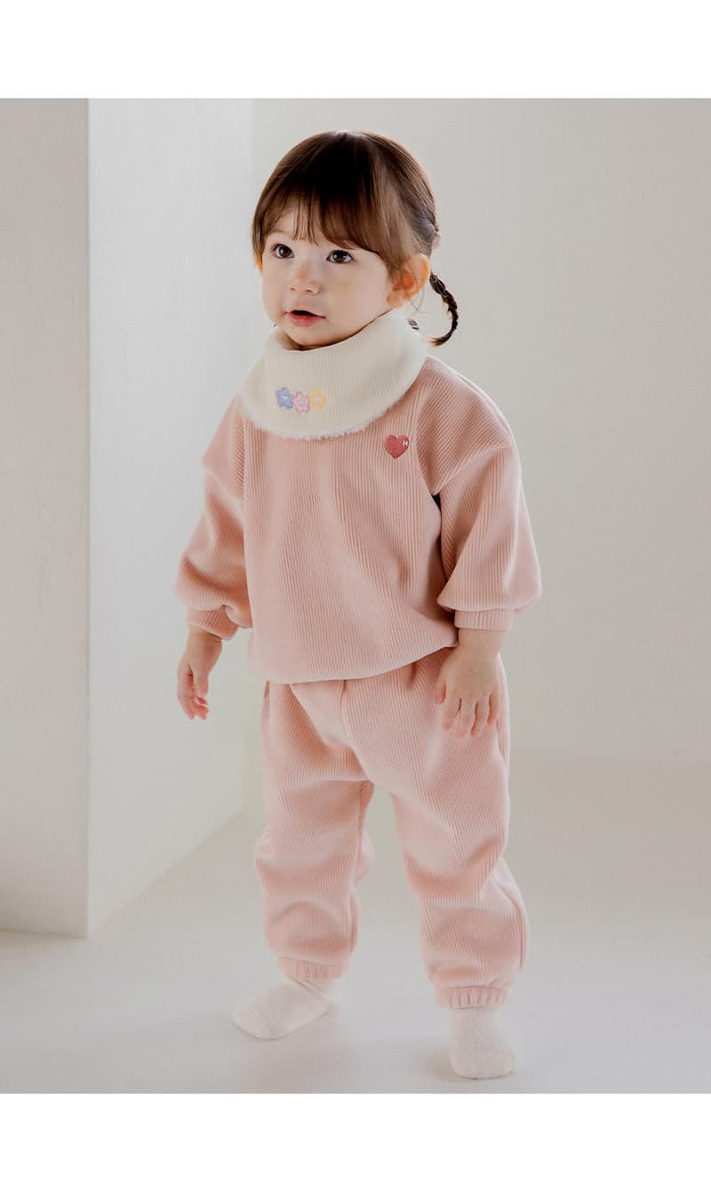 Kids Clara - Korean Baby Fashion - #babygirlfashion - Eline Snow Baby Banana Bib - 3