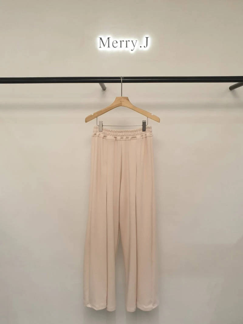 Merry J - Korean Women Fashion - #momslook - Bebe Fleeced Pintuck Pants - 6