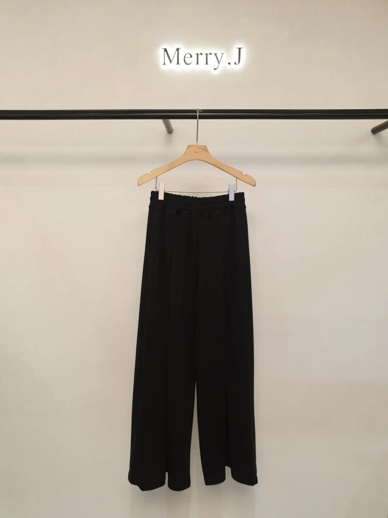 Merry J - Korean Women Fashion - #momslook - Bebe Fleeced Pintuck Pants - 8