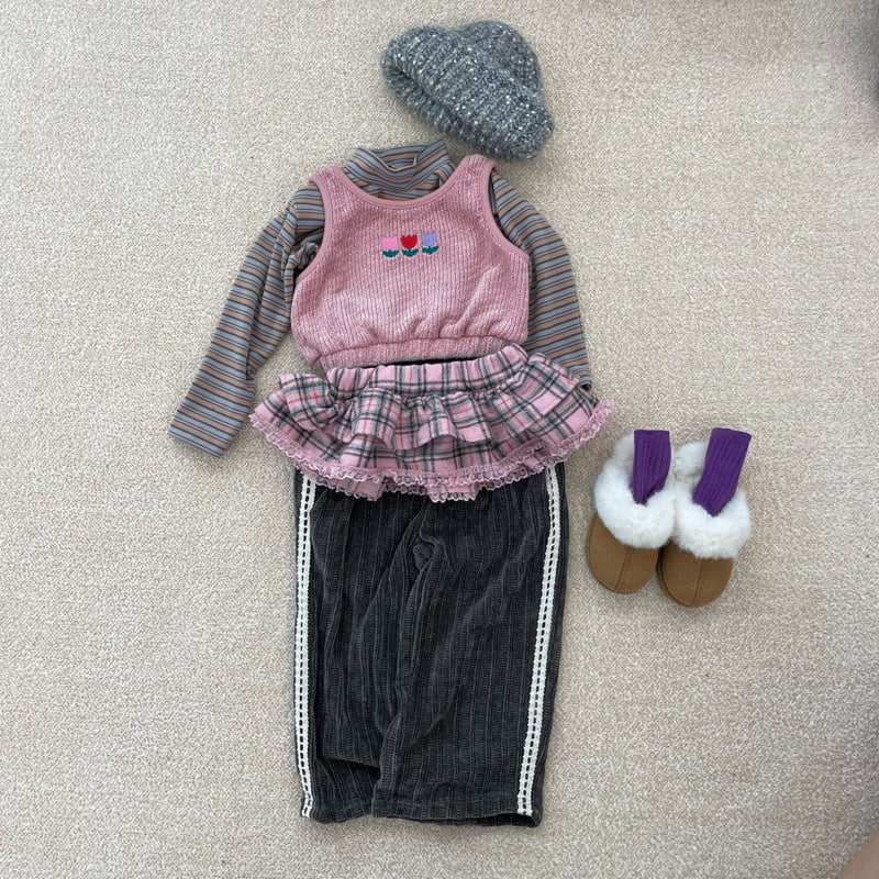 Middle Name - Korean Children Fashion - #discoveringself - Knit Crop Vest - 6