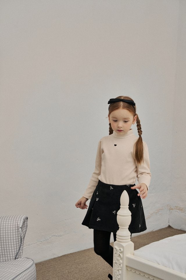 Momo Ann - Korean Children Fashion - #magicofchildhood - Sally Half Trutelenck Tee - 10