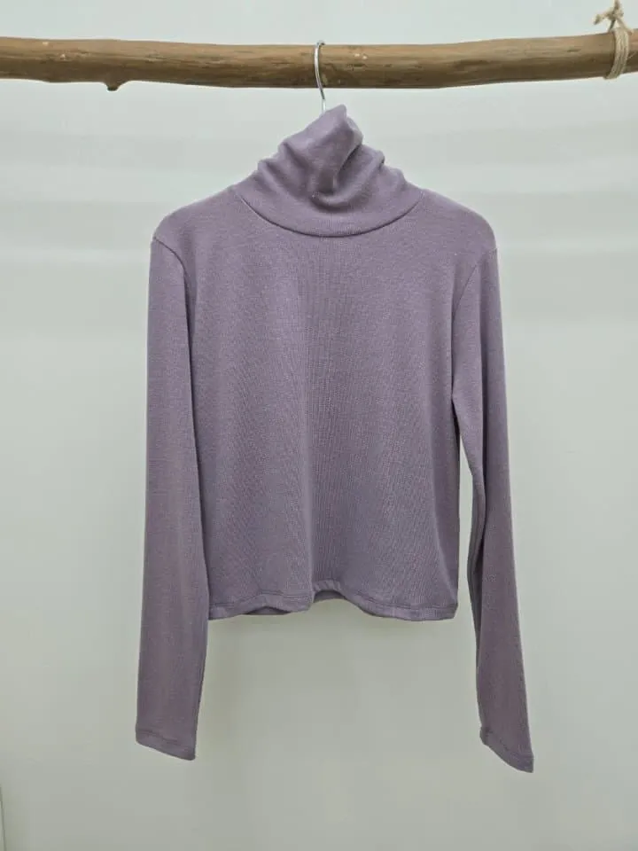 Most - Korean Women Fashion - #romanticstyle - Reve Turtleneck Tee