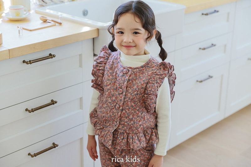 Rica - Korean Children Fashion - #childofig - Small Flower Quilting Vest - 7