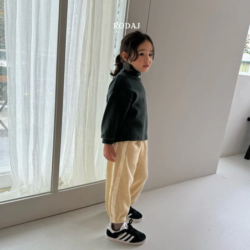 Roda J - Korean Children Fashion - #designkidswear - Lo Turtleneck Tee - 5