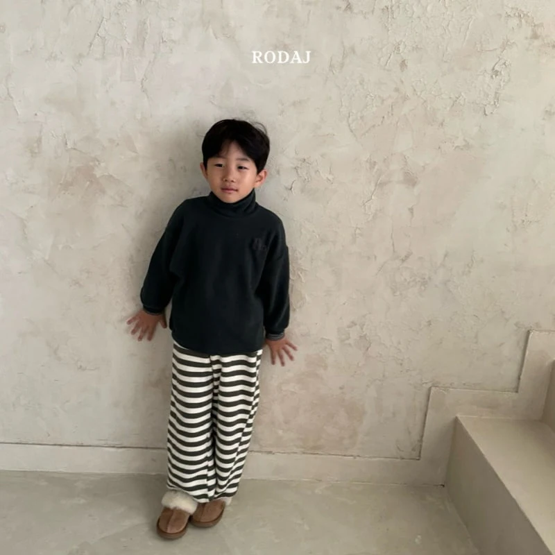 Roda J - Korean Children Fashion - #kidzfashiontrend - Lo Turtleneck Tee - 10