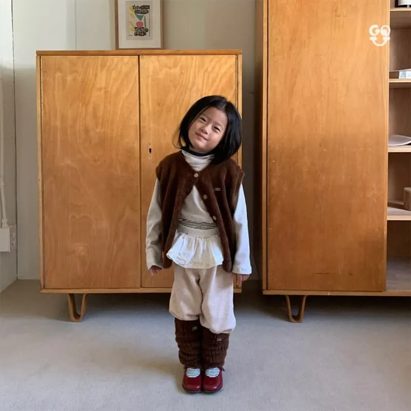 go;u - Korean Children Fashion - #discoveringself - Minkle Vest (with Mom) - 9