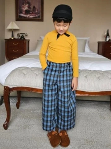 Melly Wool Check Pants