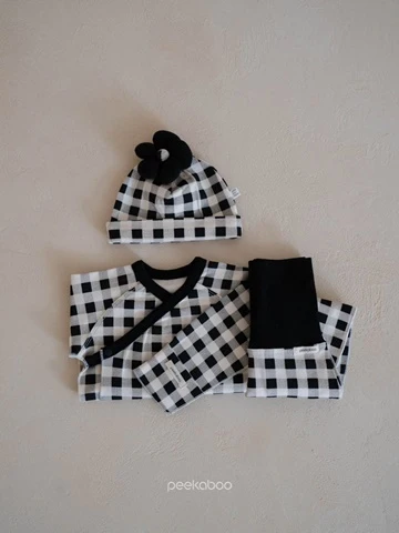 Kkomi Newborn Top Bottom Set