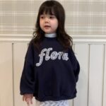 Flora Sweatshirt With Mom