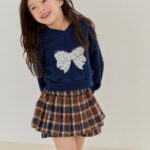 Ribbon Embroidery Crop Sweatshirts