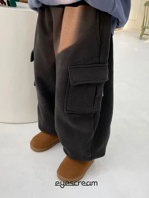 Has Cargo Jogger Pants