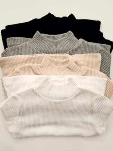 Ribbed Turtleneck Tee