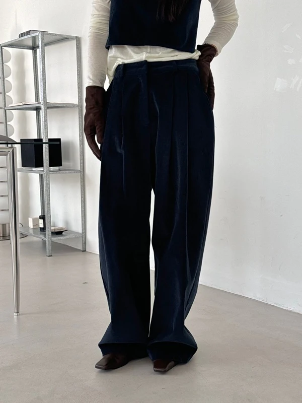 Corduroy Pintuck Pants