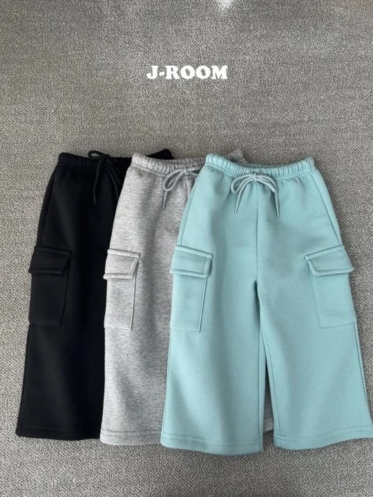 Fleece Cargo Wide Pants