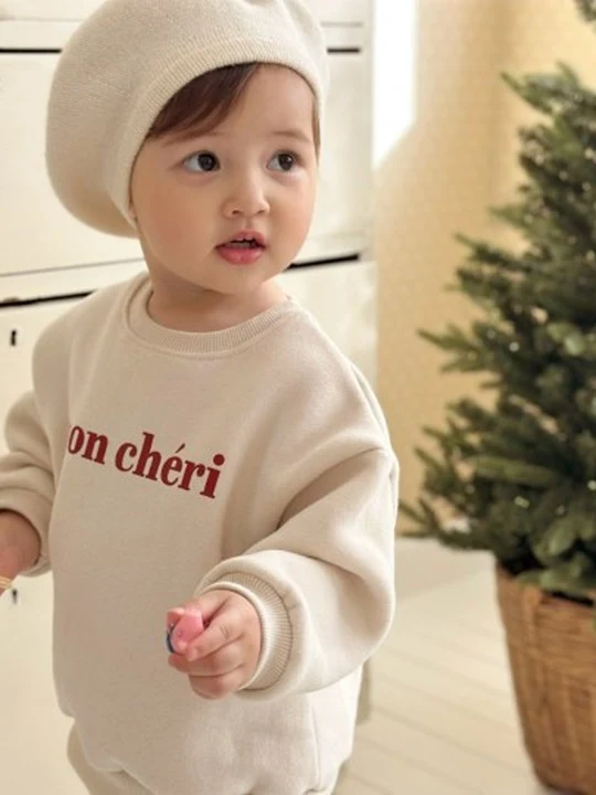 Mon Cheri Sweatshirts