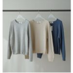 Moa Raccoon Round Knit Top