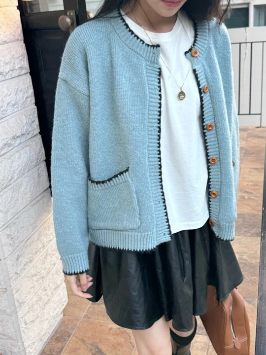 Line Cardigan