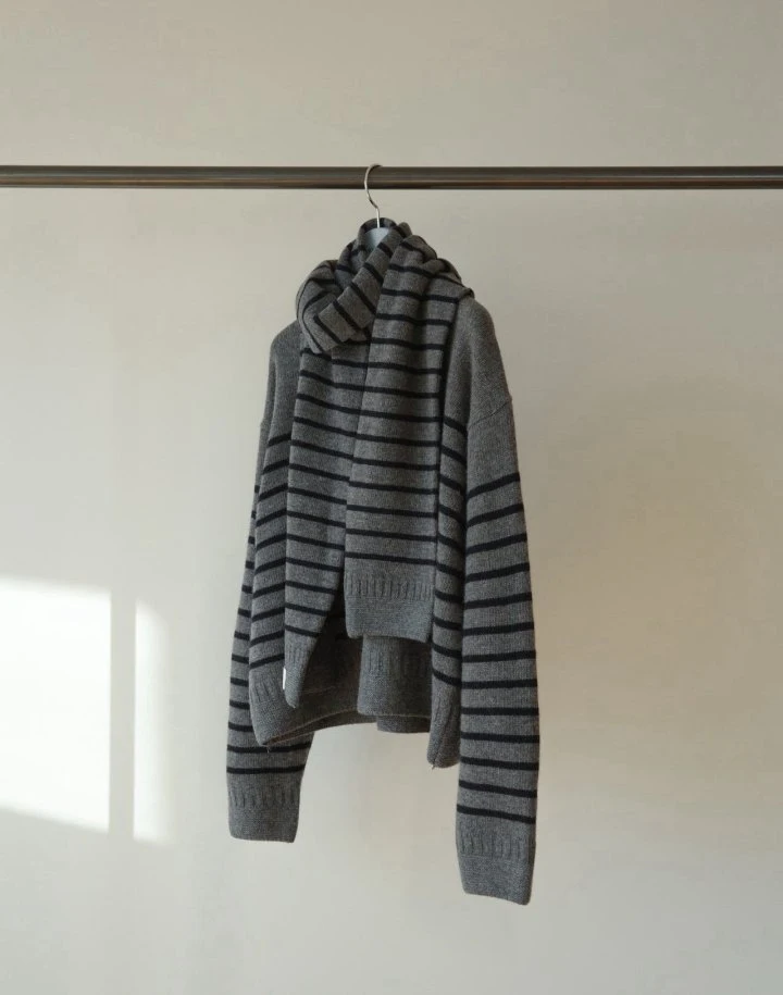 Amygrace - Korean Women Fashion - #momslook - Steven Stripe Muffler - 2