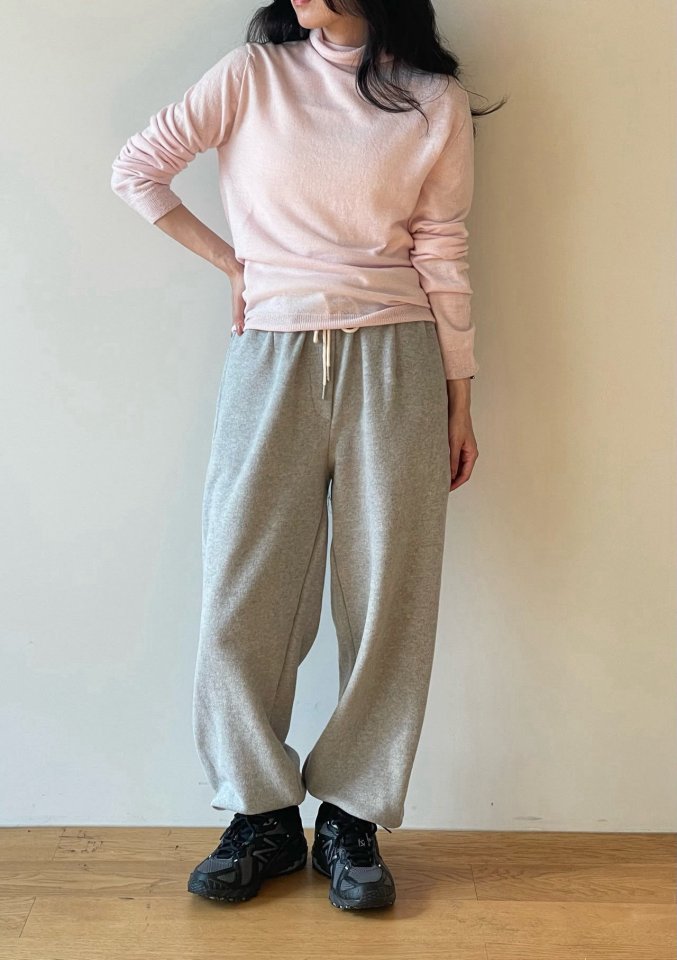 Amygrace - Korean Women Fashion - #vintageinspired - Tender Fleece Jogger Banding Pants - 7