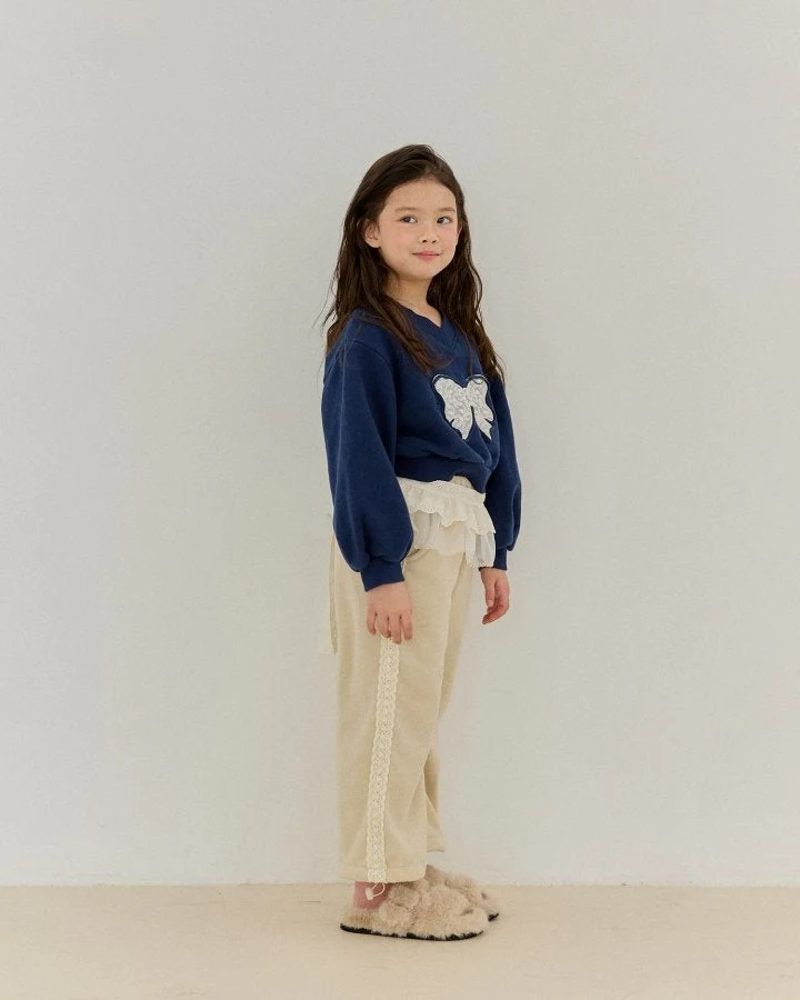 Bonaloi - Korean Children Fashion - #childrensboutique - Ribbon Embroidery Crop Sweatshirts - 6