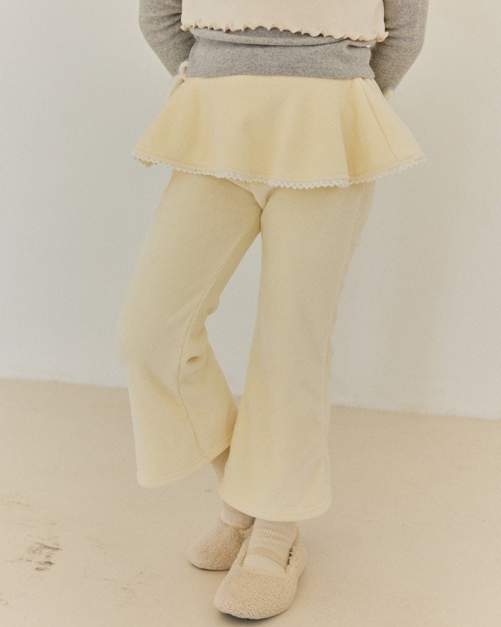 Bonaloi - Korean Children Fashion - #designkidswear - Mini Frill Bootcut Pants - 6