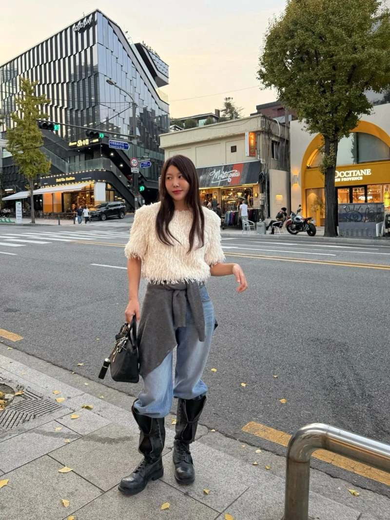 Dailyjud - Korean Women Fashion - #momslook - Fluffy Blouse