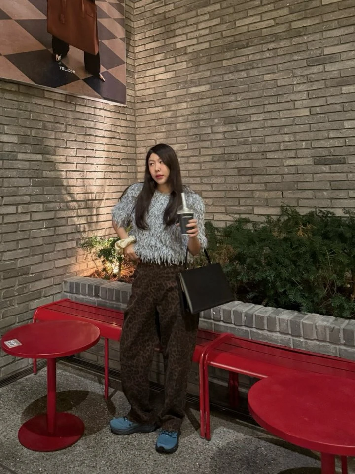 Dailyjud - Korean Women Fashion - #momslook - Fluffy Blouse - 7