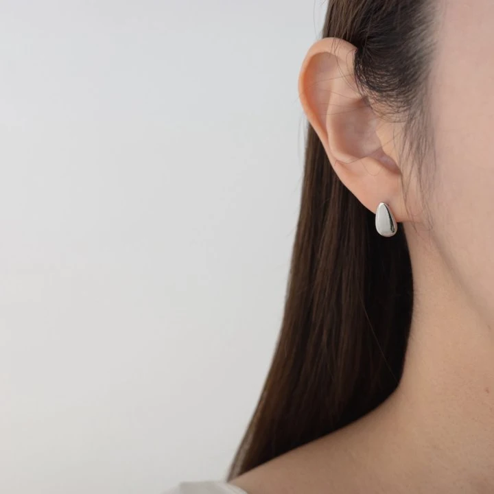 Eeiitt - Korean Women Fashion - #momslook - Contte Slim Water Drop Earring - 11