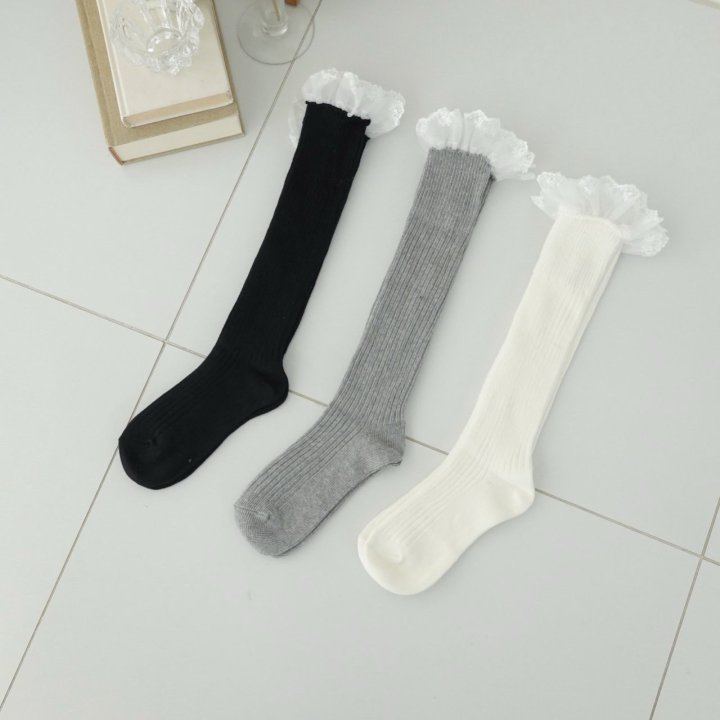 Eeiitt - Korean Women Fashion - #momslook - Lace Frill Rib Knee Socks