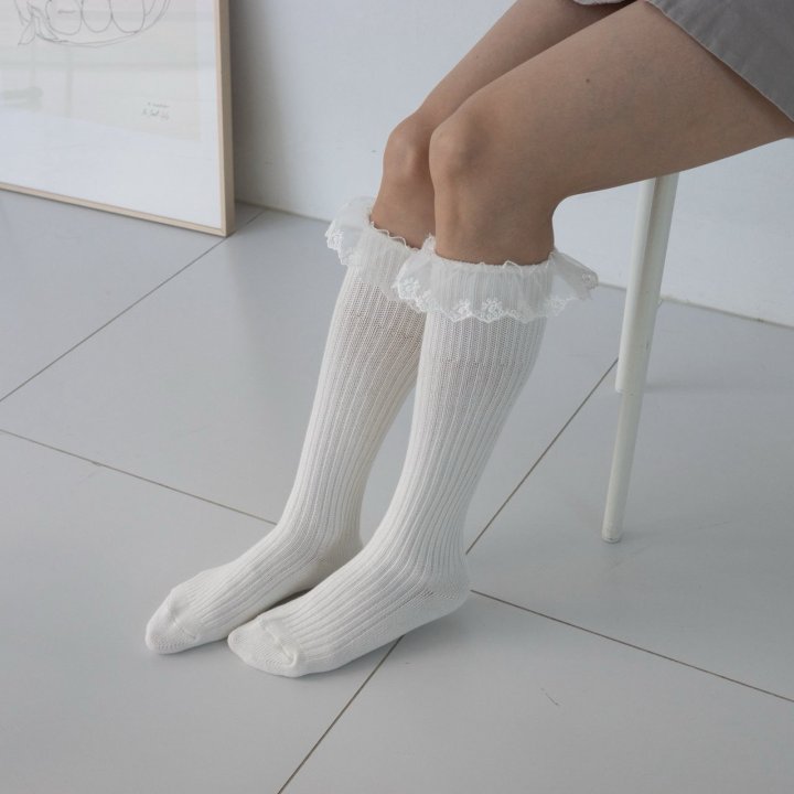 Eeiitt - Korean Women Fashion - #momslook - Lace Frill Rib Knee Socks - 3