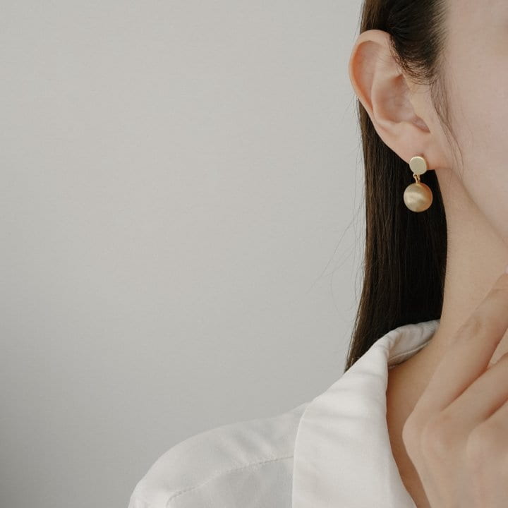 Eeiitt - Korean Women Fashion - #momslook - Heaven Golden Ball Earring