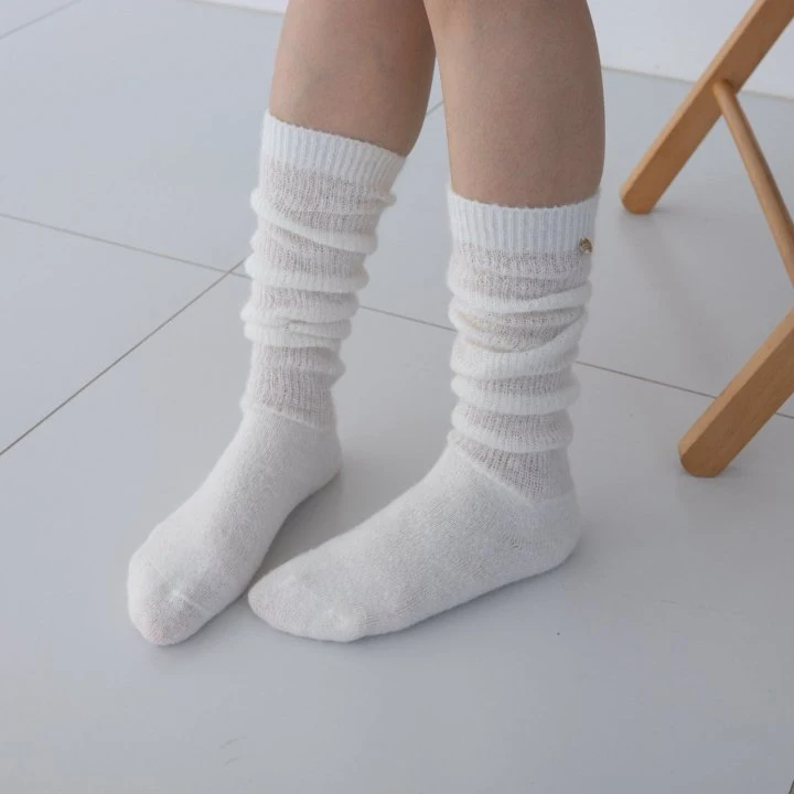 Eeiitt - Korean Women Fashion - #thelittlethings - Bocassi Charm Medal Wool Socks - 9