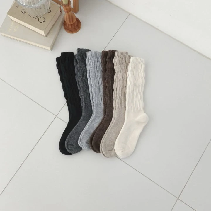 Eeiitt - Korean Women Fashion - #womensfashion - Cashmere Pleats Socks - 6