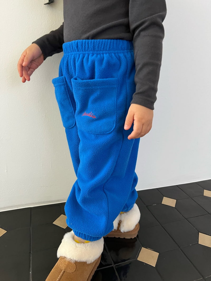 Fine-Studio - Korean Children Fashion - #discoveringself - Pocket Fleece Pants - 12