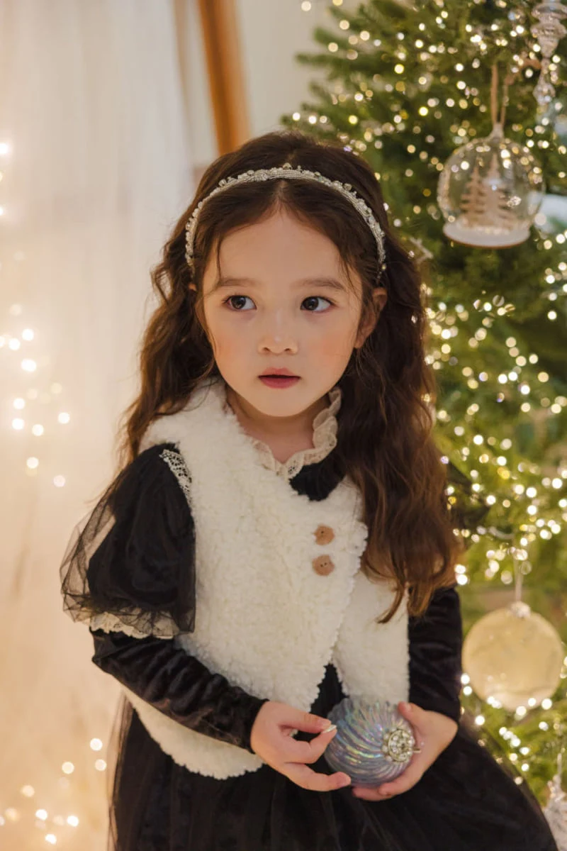 Flo - Korean Children Fashion - #Kfashion4kids - Crown Winter Vest - 6